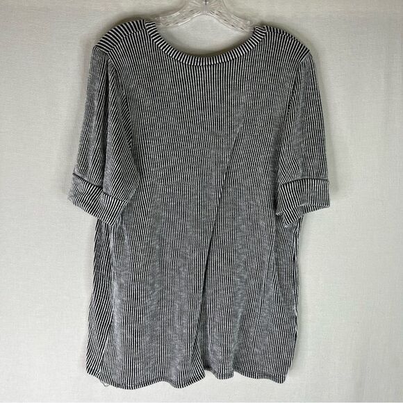Lularoe Eloise Top Women’s Black White Stripe Puff Short Sleeve Ribbed 3X - Picture 7 of 10